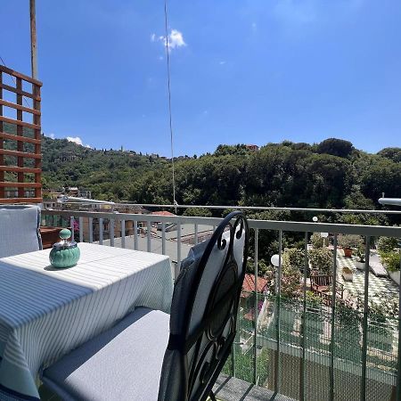 Val Di Sole 19-Iii Piano- Vista Mare- Vista Collina-Wifi 100Mg-Aria Condizionata In Tutte Le Stanze -L'Appartamento E' Stato Completamente Rinnovato Nel 2023 Rapallo Ngoại thất bức ảnh