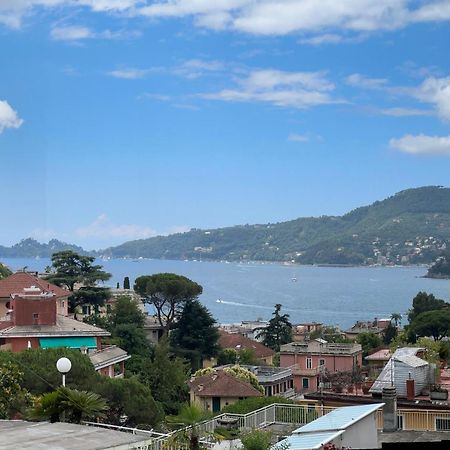 Val Di Sole 19-Iii Piano- Vista Mare- Vista Collina-Wifi 100Mg-Aria Condizionata In Tutte Le Stanze -L'Appartamento E' Stato Completamente Rinnovato Nel 2023 Rapallo Ngoại thất bức ảnh