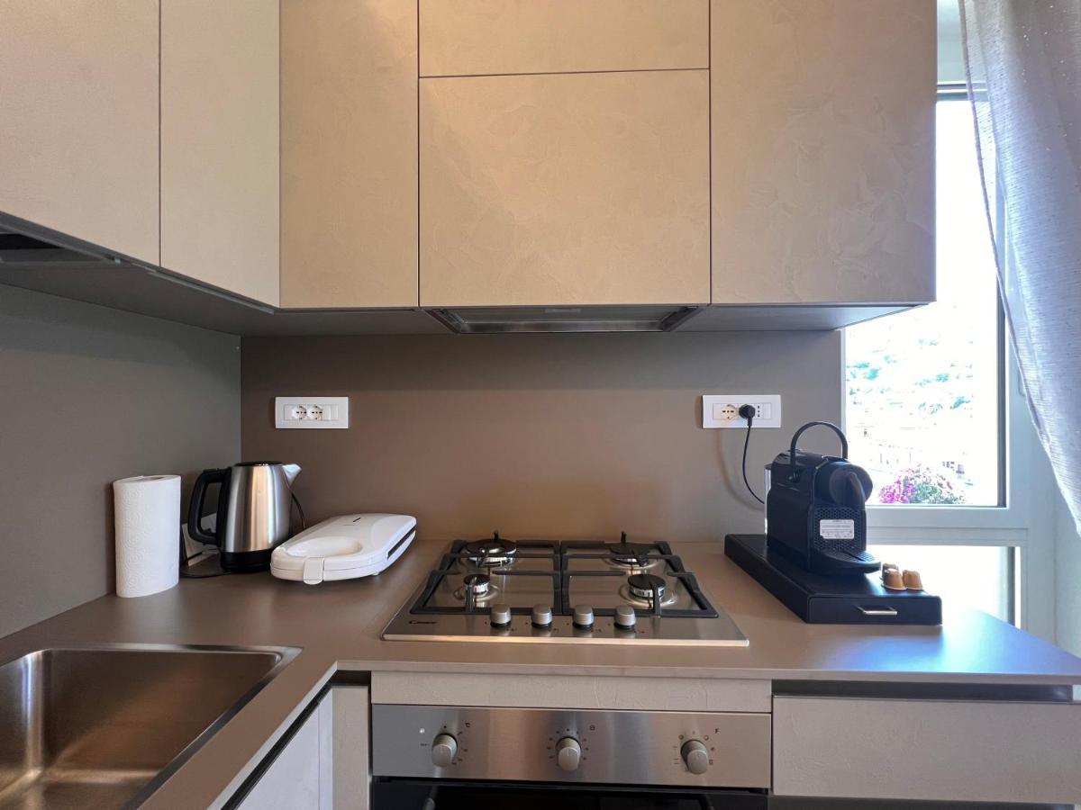 Val Di Sole 19-Iii Piano- Vista Mare- Vista Collina-Wifi 100Mg-Aria Condizionata In Tutte Le Stanze -L'Appartamento E' Stato Completamente Rinnovato Nel 2023 Rapallo Ngoại thất bức ảnh