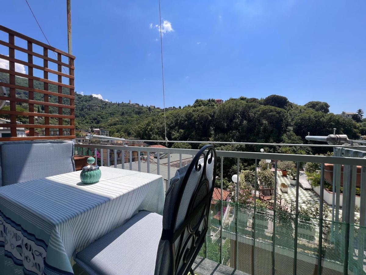 Val Di Sole 19-Iii Piano- Vista Mare- Vista Collina-Wifi 100Mg-Aria Condizionata In Tutte Le Stanze -L'Appartamento E' Stato Completamente Rinnovato Nel 2023 Rapallo Ngoại thất bức ảnh