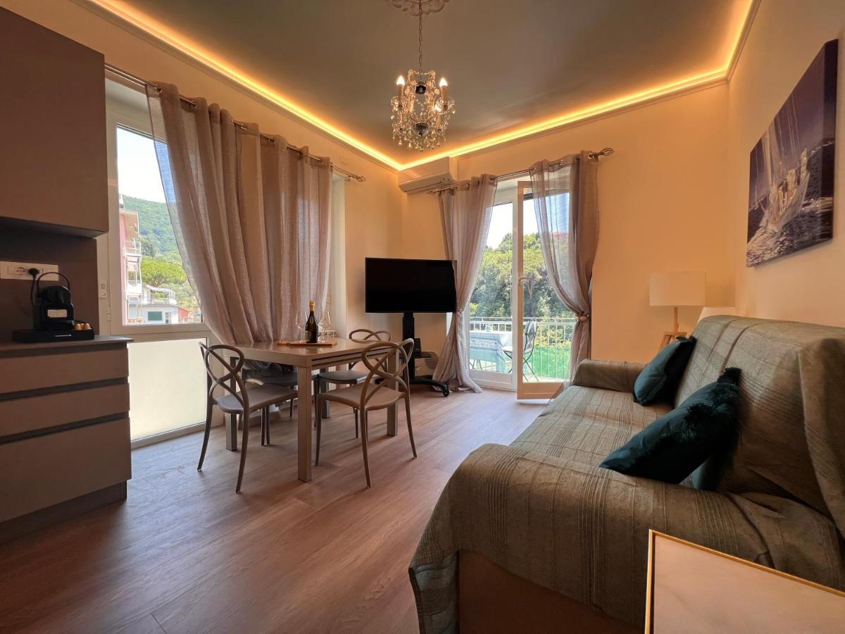 Val Di Sole 19-Iii Piano- Vista Mare- Vista Collina-Wifi 100Mg-Aria Condizionata In Tutte Le Stanze -L'Appartamento E' Stato Completamente Rinnovato Nel 2023 Rapallo Ngoại thất bức ảnh