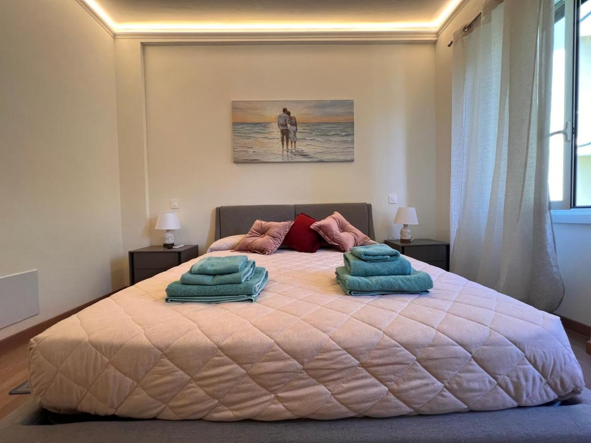 Val Di Sole 19-Iii Piano- Vista Mare- Vista Collina-Wifi 100Mg-Aria Condizionata In Tutte Le Stanze -L'Appartamento E' Stato Completamente Rinnovato Nel 2023 Rapallo Ngoại thất bức ảnh
