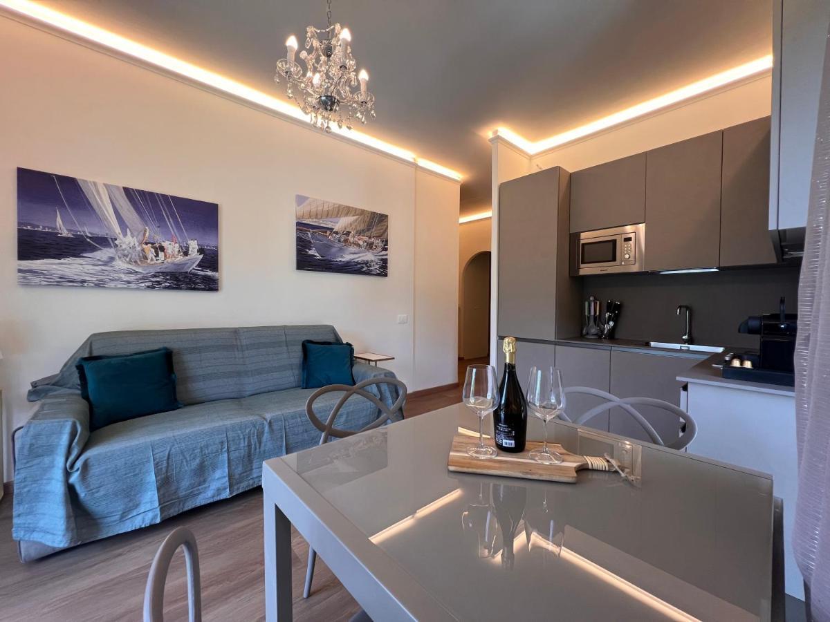 Val Di Sole 19-Iii Piano- Vista Mare- Vista Collina-Wifi 100Mg-Aria Condizionata In Tutte Le Stanze -L'Appartamento E' Stato Completamente Rinnovato Nel 2023 Rapallo Ngoại thất bức ảnh