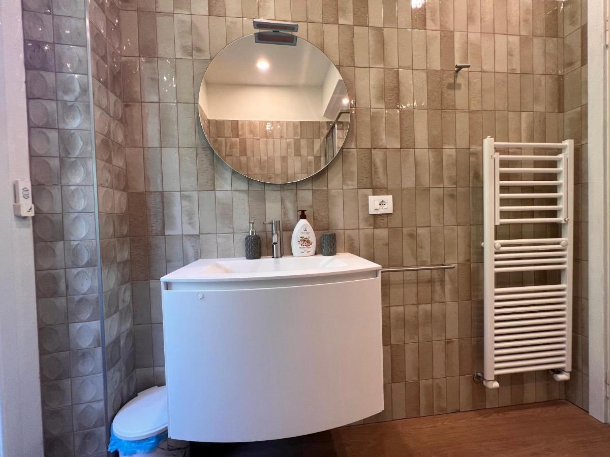 Val Di Sole 19-Iii Piano- Vista Mare- Vista Collina-Wifi 100Mg-Aria Condizionata In Tutte Le Stanze -L'Appartamento E' Stato Completamente Rinnovato Nel 2023 Rapallo Ngoại thất bức ảnh