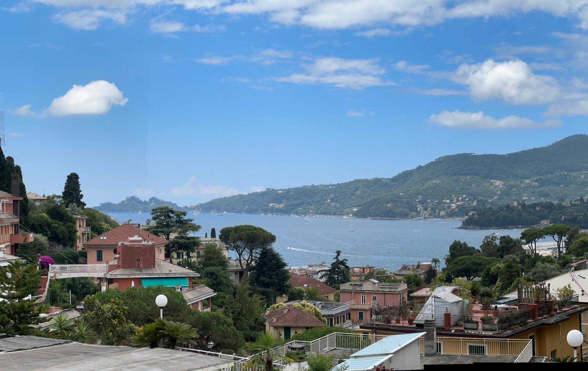 Val Di Sole 19-Iii Piano- Vista Mare- Vista Collina-Wifi 100Mg-Aria Condizionata In Tutte Le Stanze -L'Appartamento E' Stato Completamente Rinnovato Nel 2023 Rapallo Ngoại thất bức ảnh